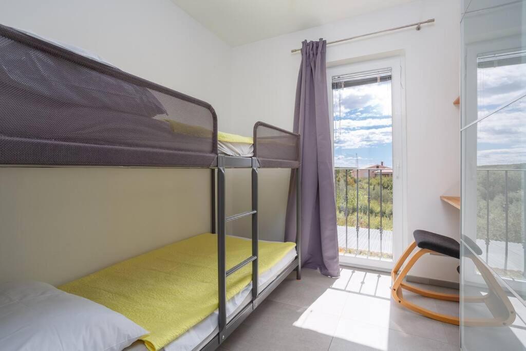 Family Village Apartment Vrh  Buitenkant foto