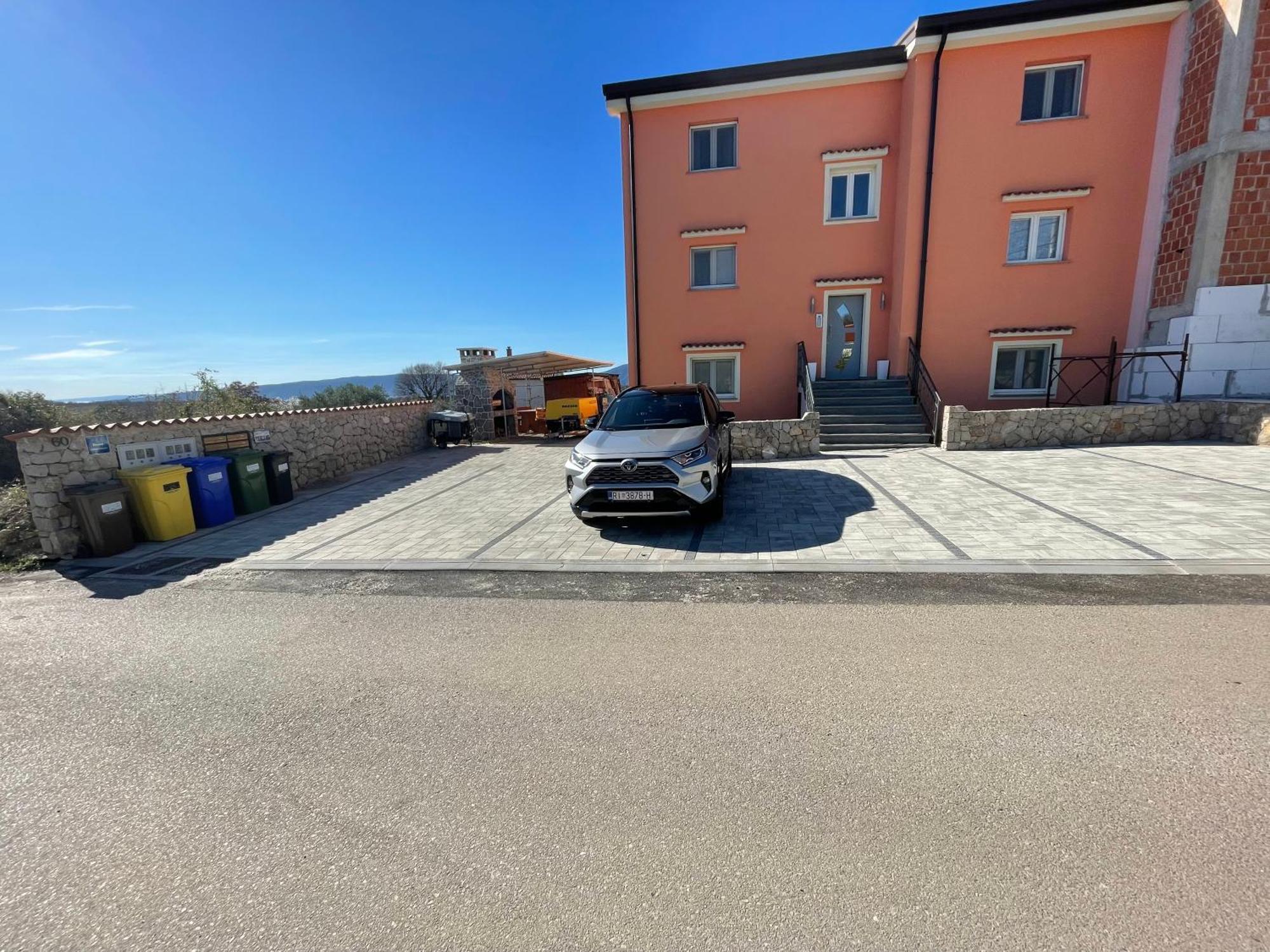 Family Village Apartment Vrh  Buitenkant foto